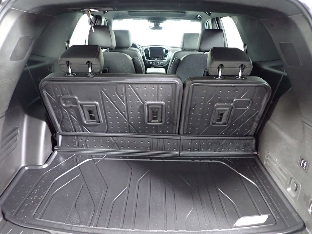 Used 2023 Chevrolet Traverse High Country image 18
