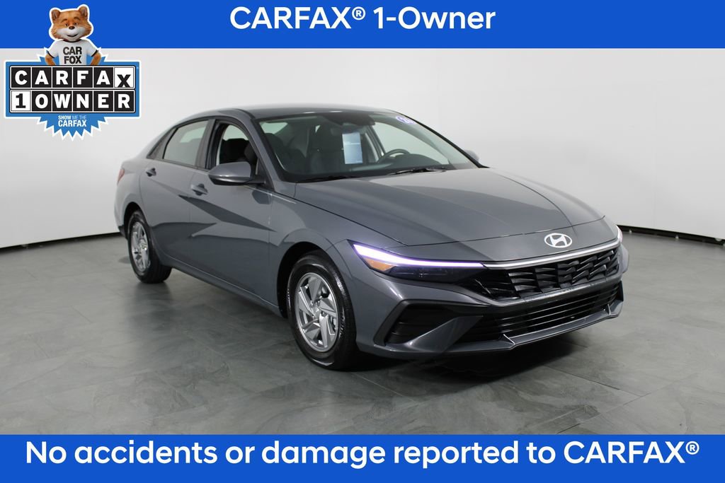 Certified 2026 Hyundai Elantra SE FWD image 5