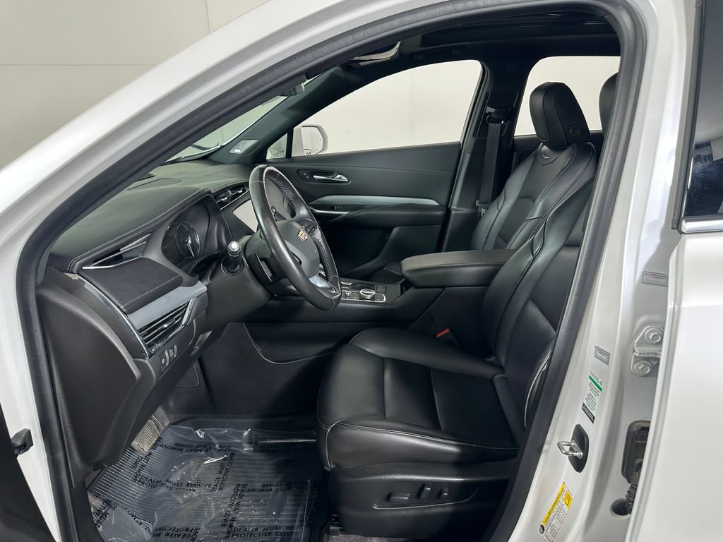 Used 2019 Cadillac XT4 Premium Luxury w/ Trailering Package AWD/4WD image 16