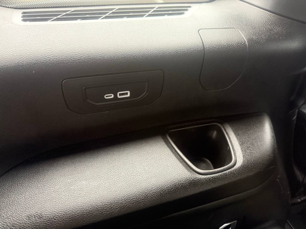Used 2024 Jeep Grand Cherokee L Altitude AWD/4WD image 38