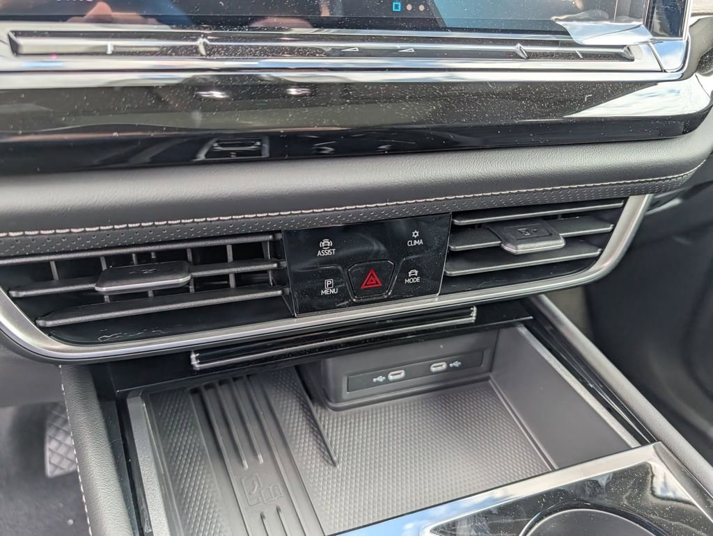 New 2026 Volkswagen Atlas SE image 13