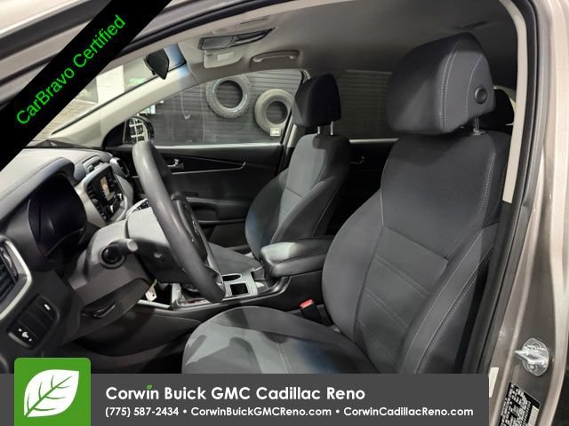 Used 2017 Kia Sorento FWD image 10