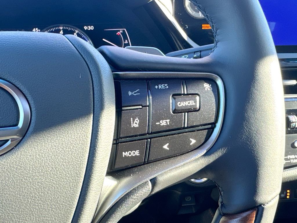 New 2025 Lexus ES 350 Ultra Luxury image 22
