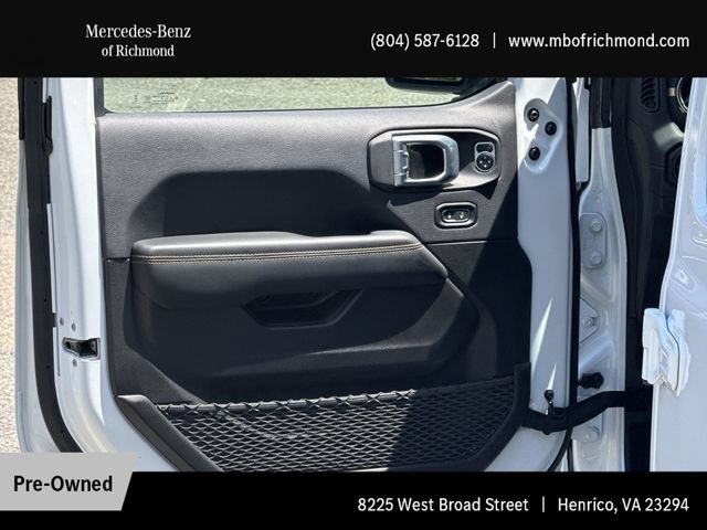 Used 2024 Jeep Wrangler Unlimited Sahara w/ Technology Group AWD/4WD image 13