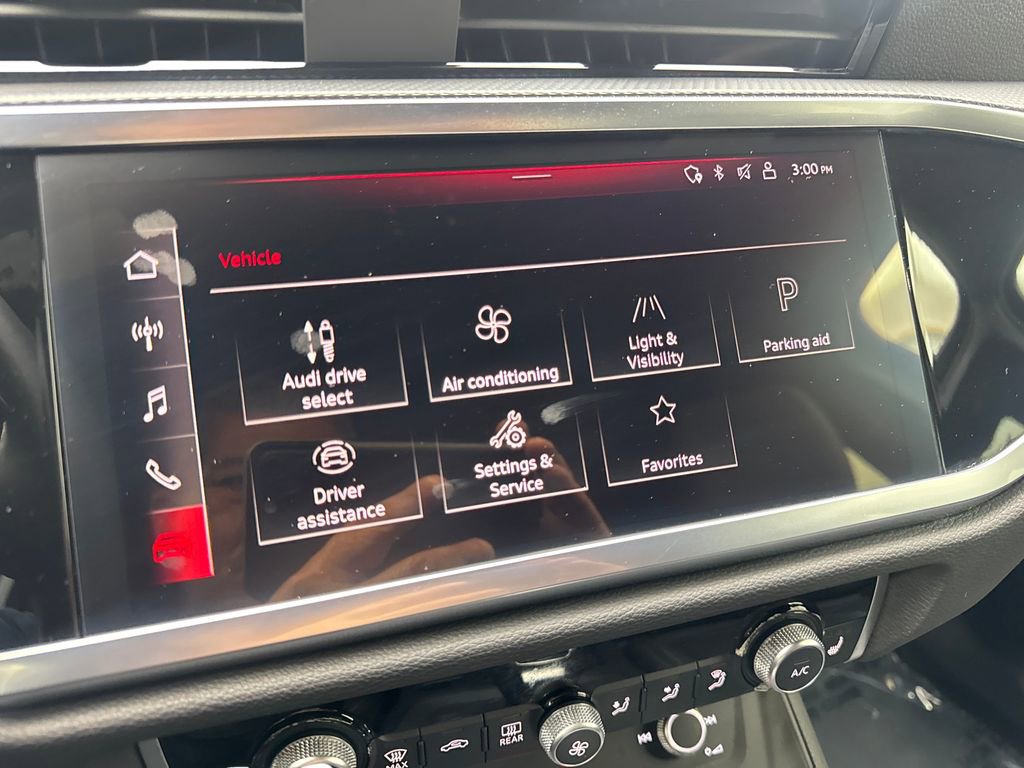 Used 2024 Audi Q3 2.0T Premium Plus w/ Premium Plus Package image 65