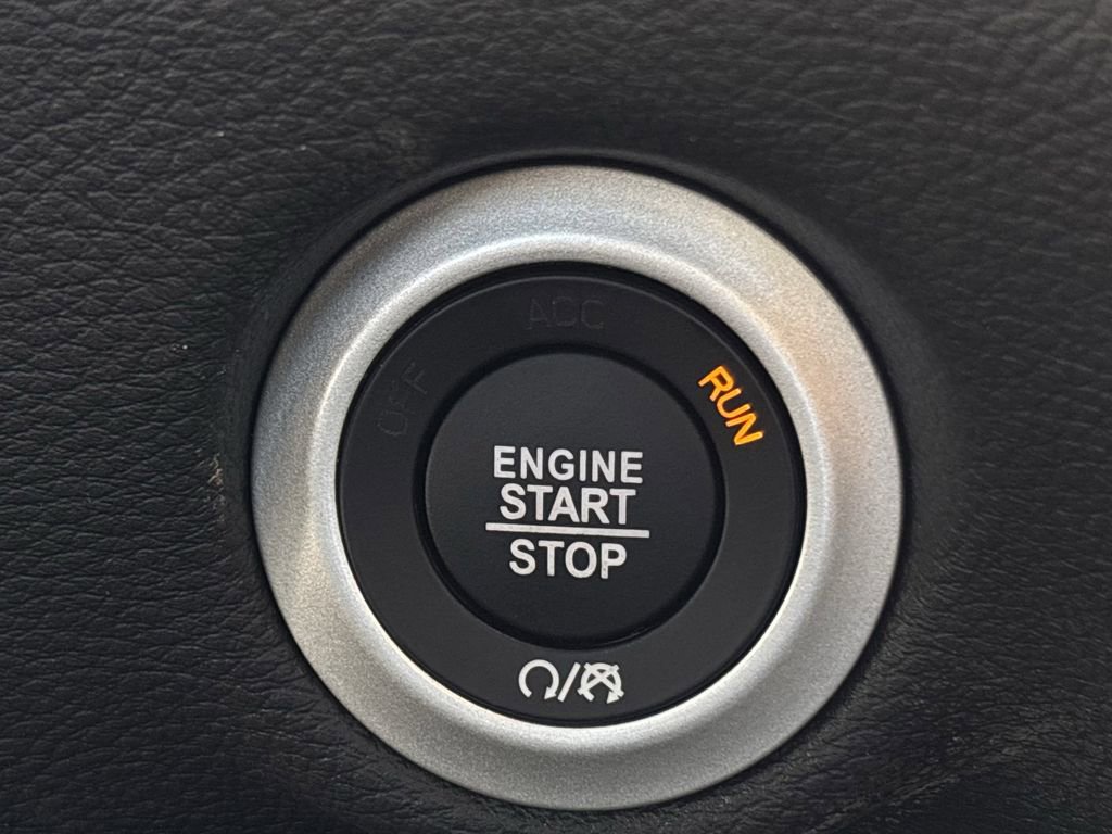 New 2026 Chrysler Pacifica Select image 14