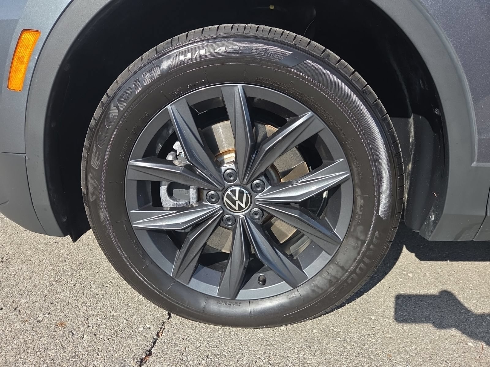 Certified 2024 Volkswagen Tiguan SE AWD/4WD image 17