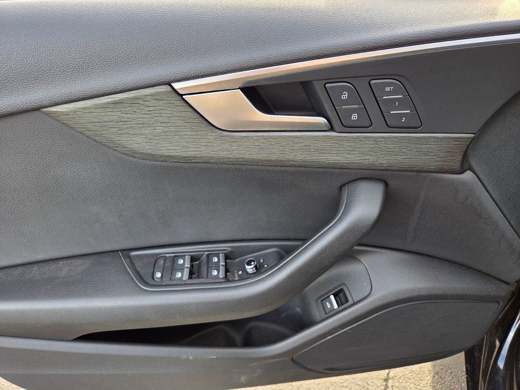 Used 2019 Audi A4 2.0T Premium image 18