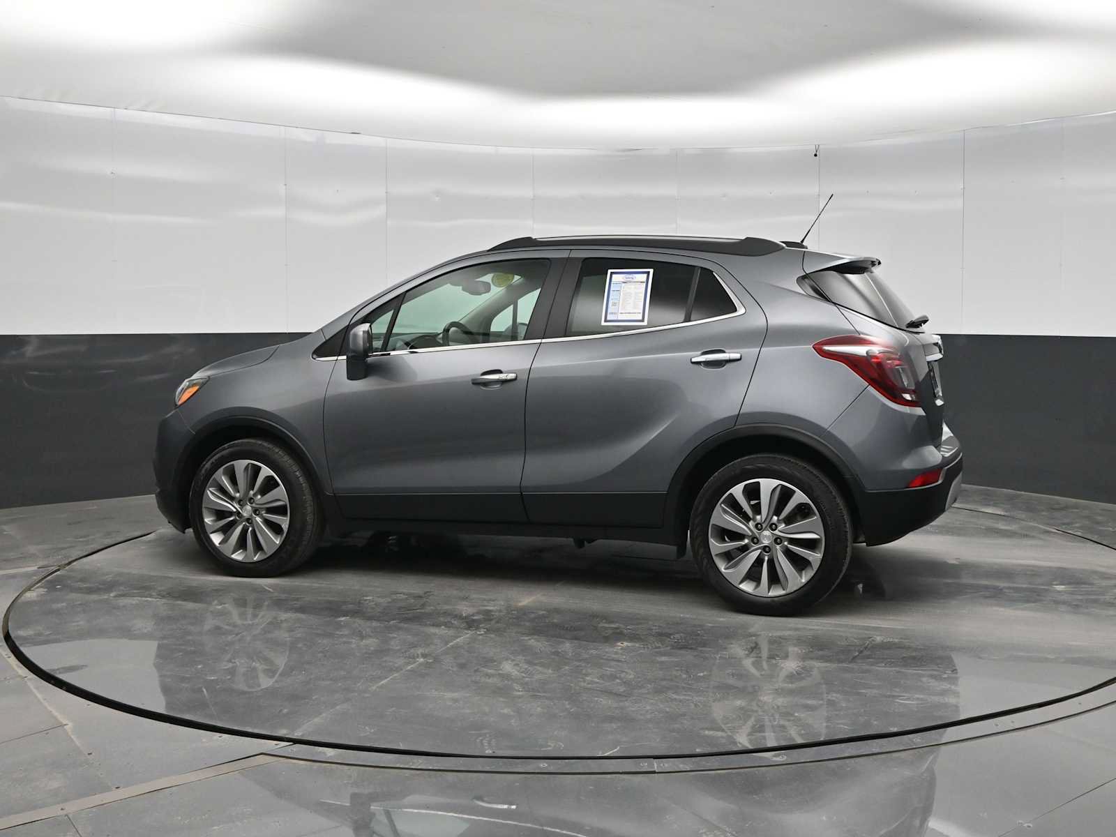 Used 2020 Buick Encore Preferred FWD image 5