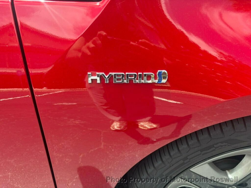 Used 2019 Toyota Prius Limited FWD image 24