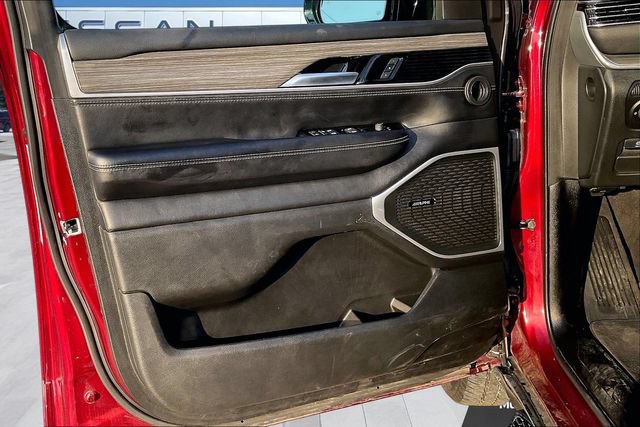 Used 2024 Jeep Wagoneer Series II AWD/4WD image 20