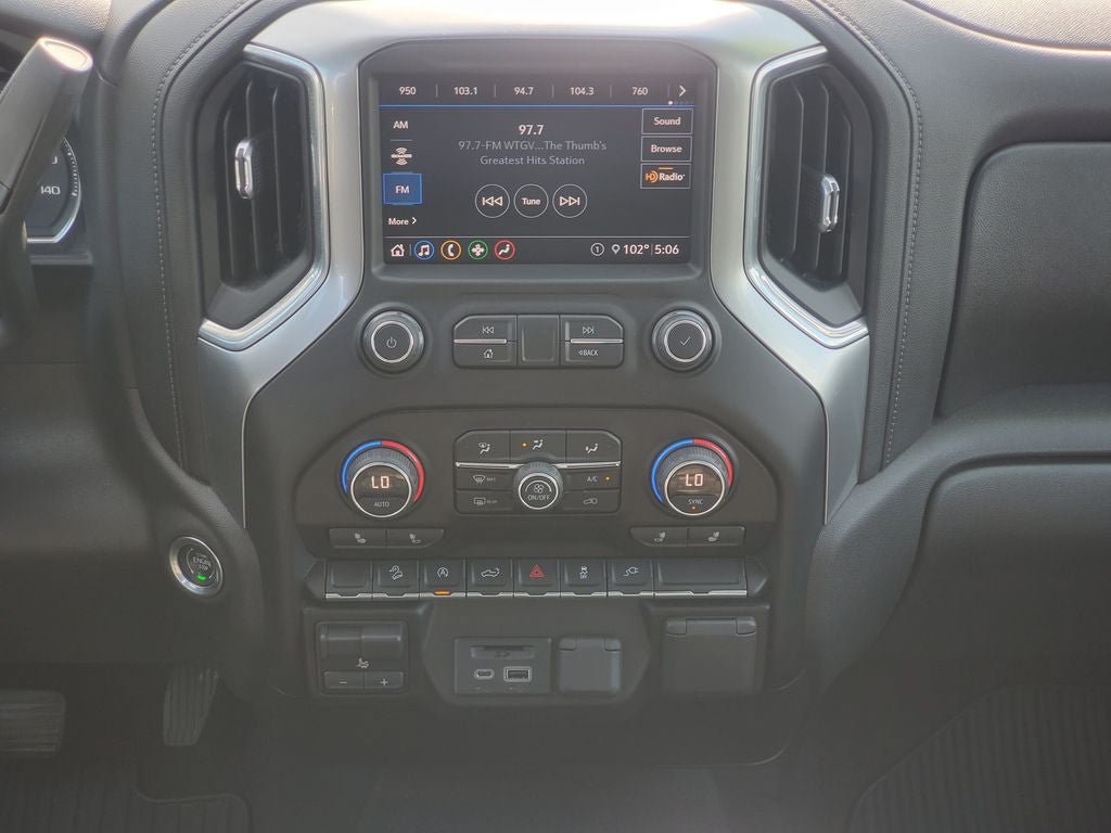 Used 2020 Chevrolet Silverado 1500 LT w/ All-Star Edition AWD/4WD image 29