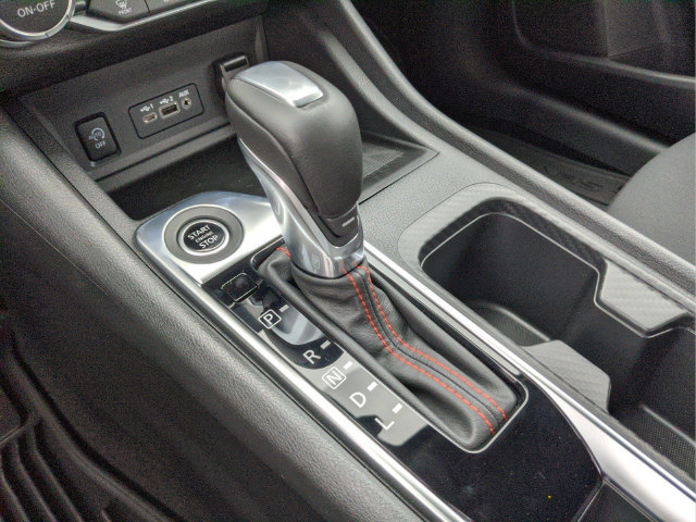 Certified 2025 Nissan Sentra SR FWD image 41