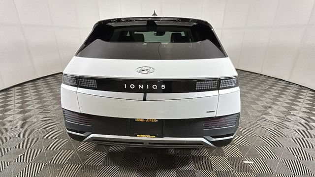 Used 2023 Hyundai Ioniq 5 SEL w/ Cargo Package AWD/4WD image 3