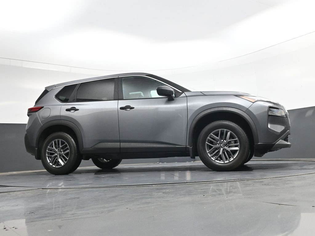 Used 2023 Nissan Rogue S FWD image 39