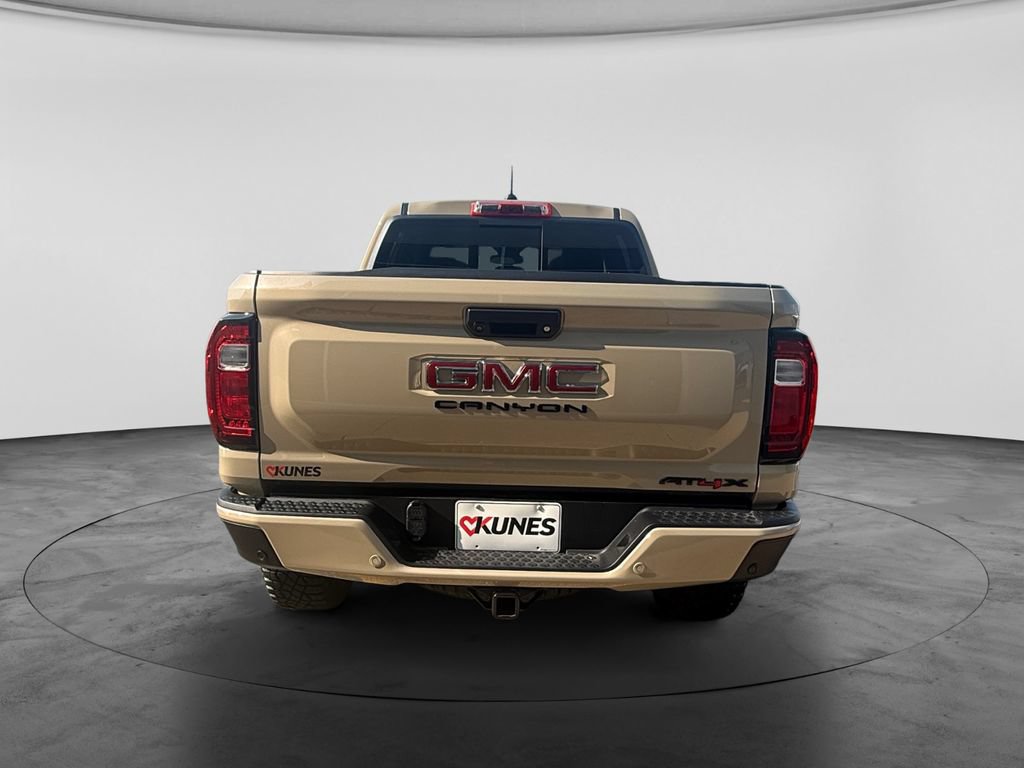Used 2024 GMC Canyon AT4X AWD/4WD image 8