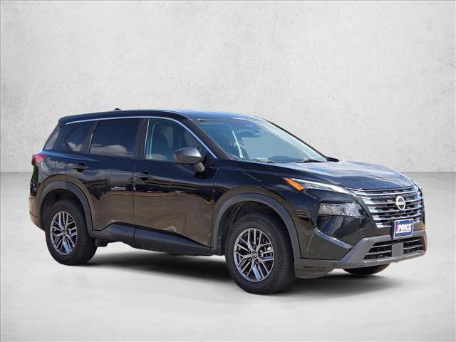 Used 2024 Nissan Rogue S AWD/4WD image 3