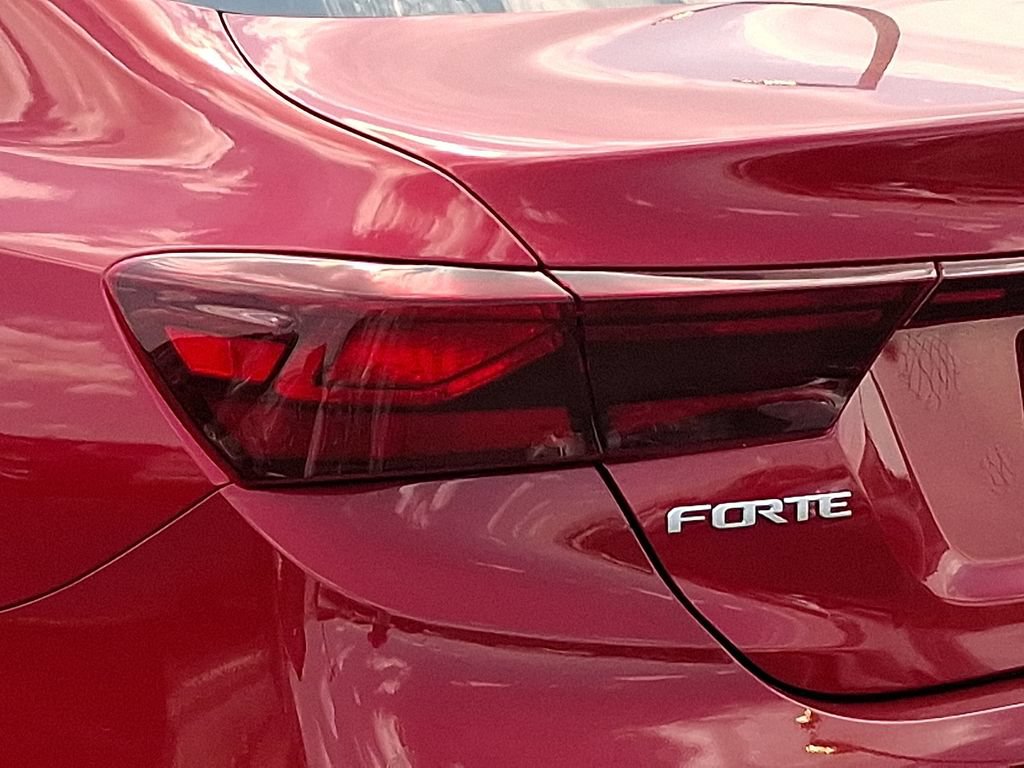 Certified 2024 Kia Forte LXS FWD image 11