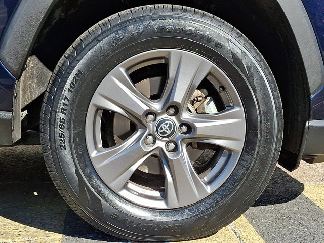 Used 2024 Toyota RAV4 XLE image 8