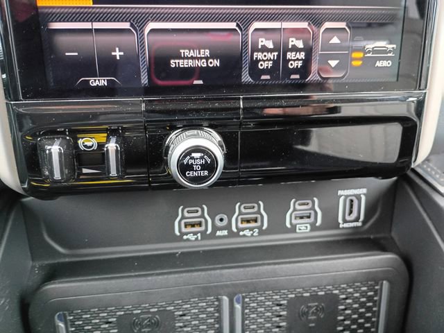Used 2025 RAM 1500 Tungsten w/ Off Road Group AWD/4WD image 18