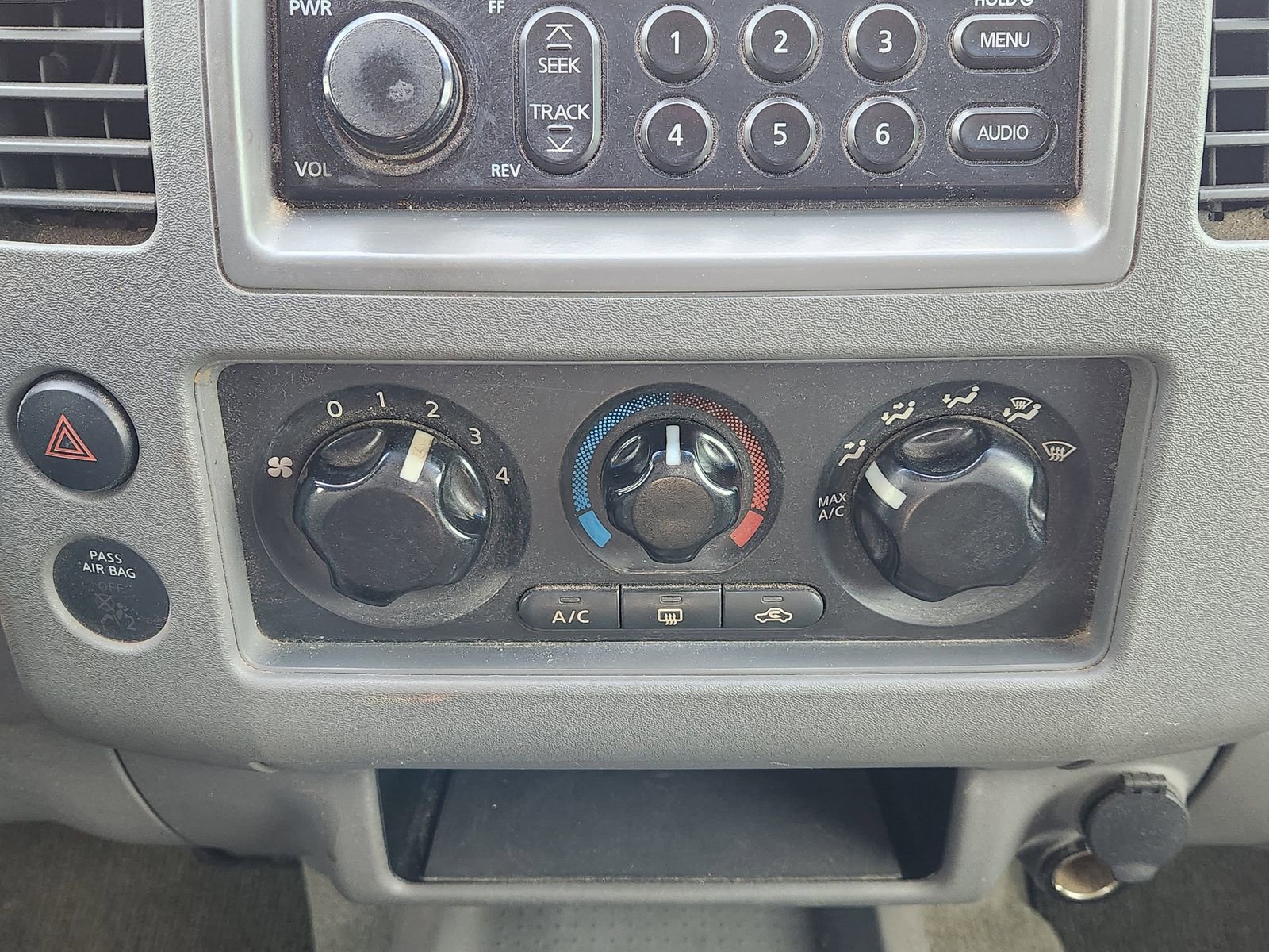 Used 2006 Nissan Frontier SE w/ (P01) Power Pkg image 21
