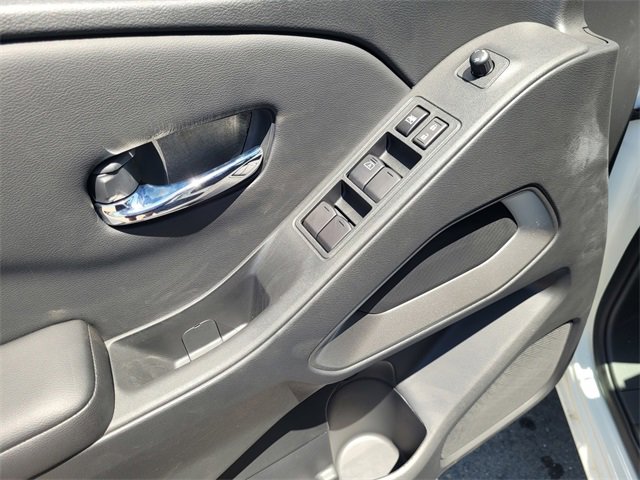 New 2026 Nissan Frontier SV image 8