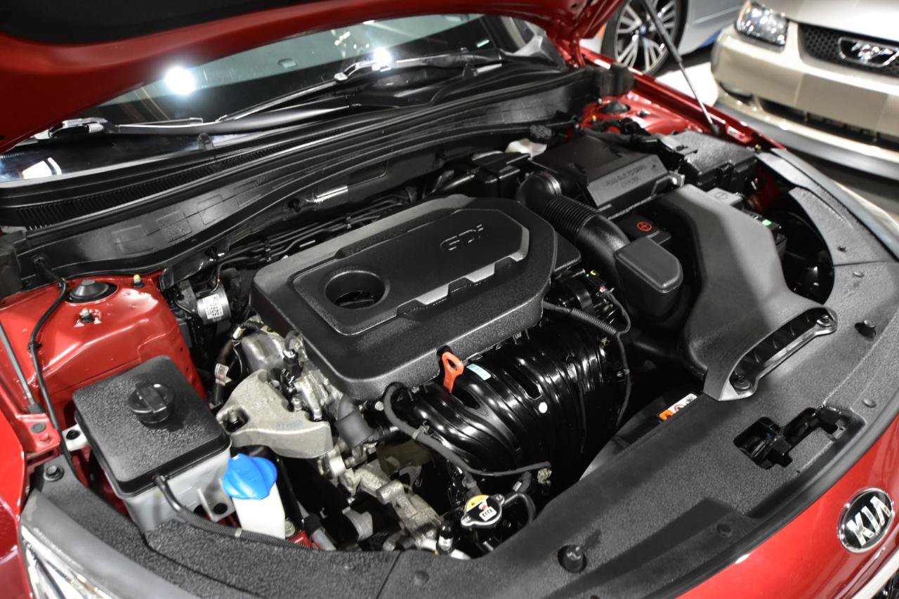 Used 2020 Kia Optima SE FWD image 40