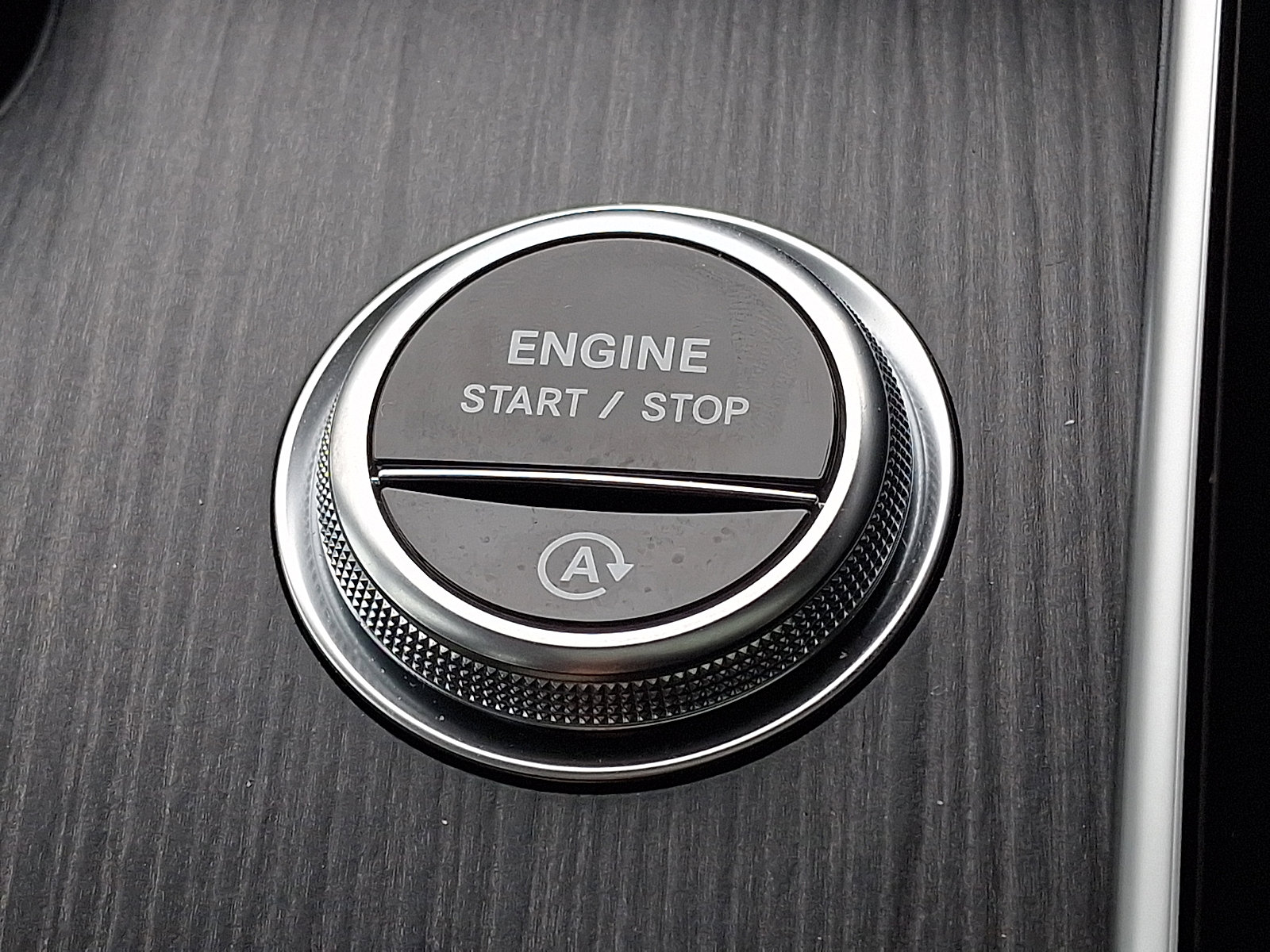 Used 2024 Mercedes-Benz CLE 300 4MATIC Coupe image 27