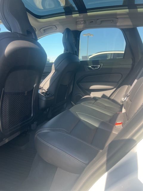 Used 2023 Volvo XC60 B5 Ultimate w/ Climate Package image 23