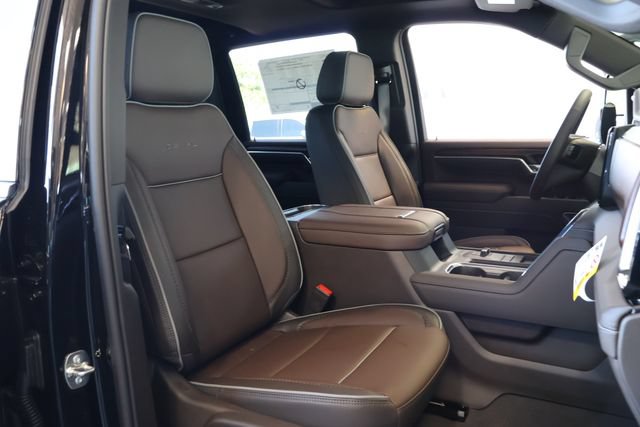New 2026 GMC Sierra 3500 Denali w/ Denali Reserve Package AWD/4WD image 23