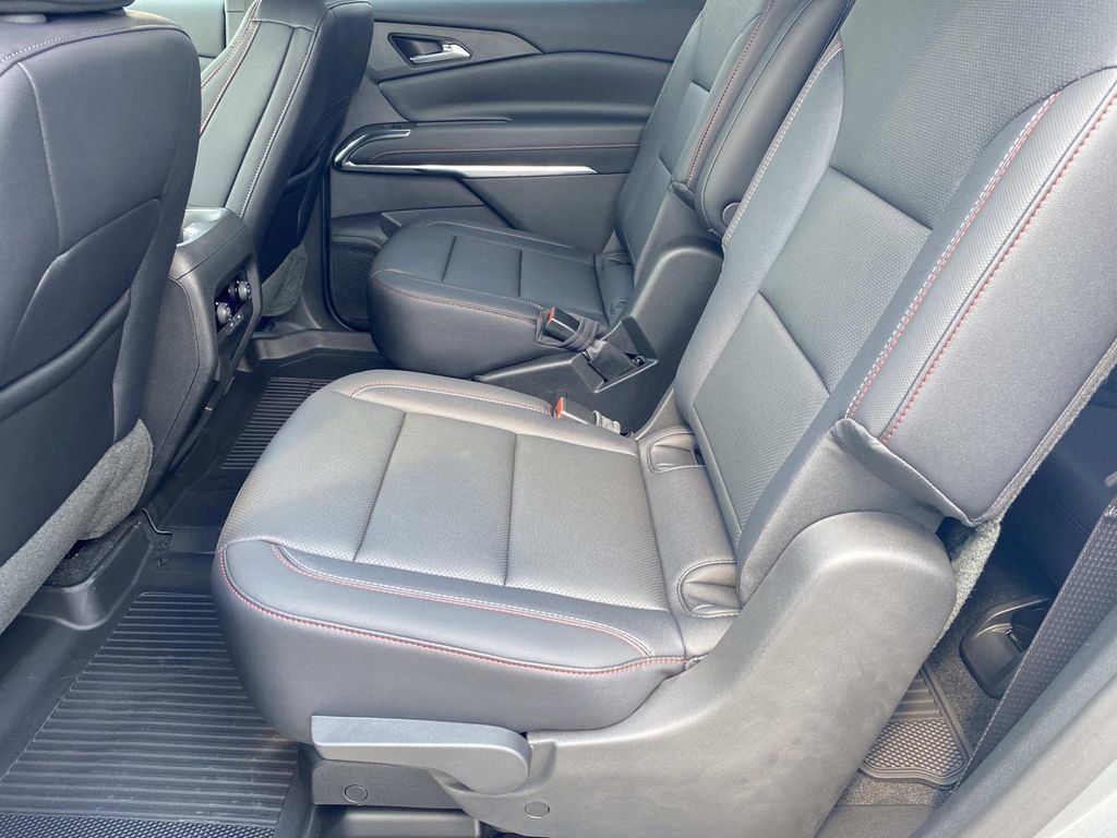 New 2026 Chevrolet Traverse Z71 w/ Driver Confidence Package image 13