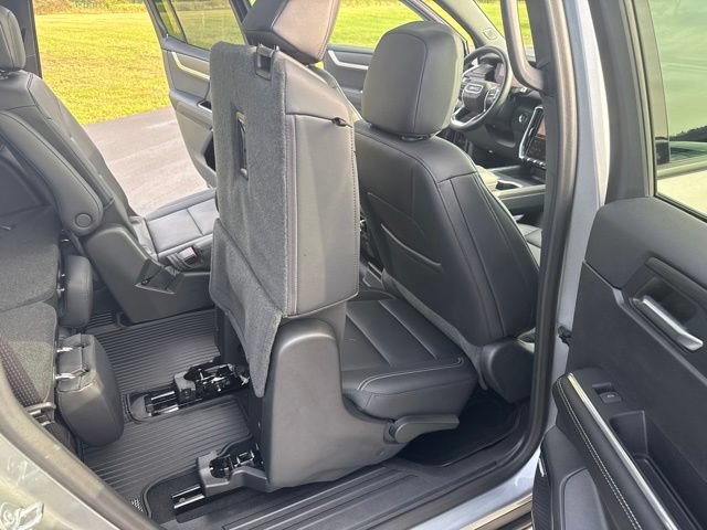 Used 2024 GMC Acadia Elevation w/ Luxury Package AWD/4WD image 23