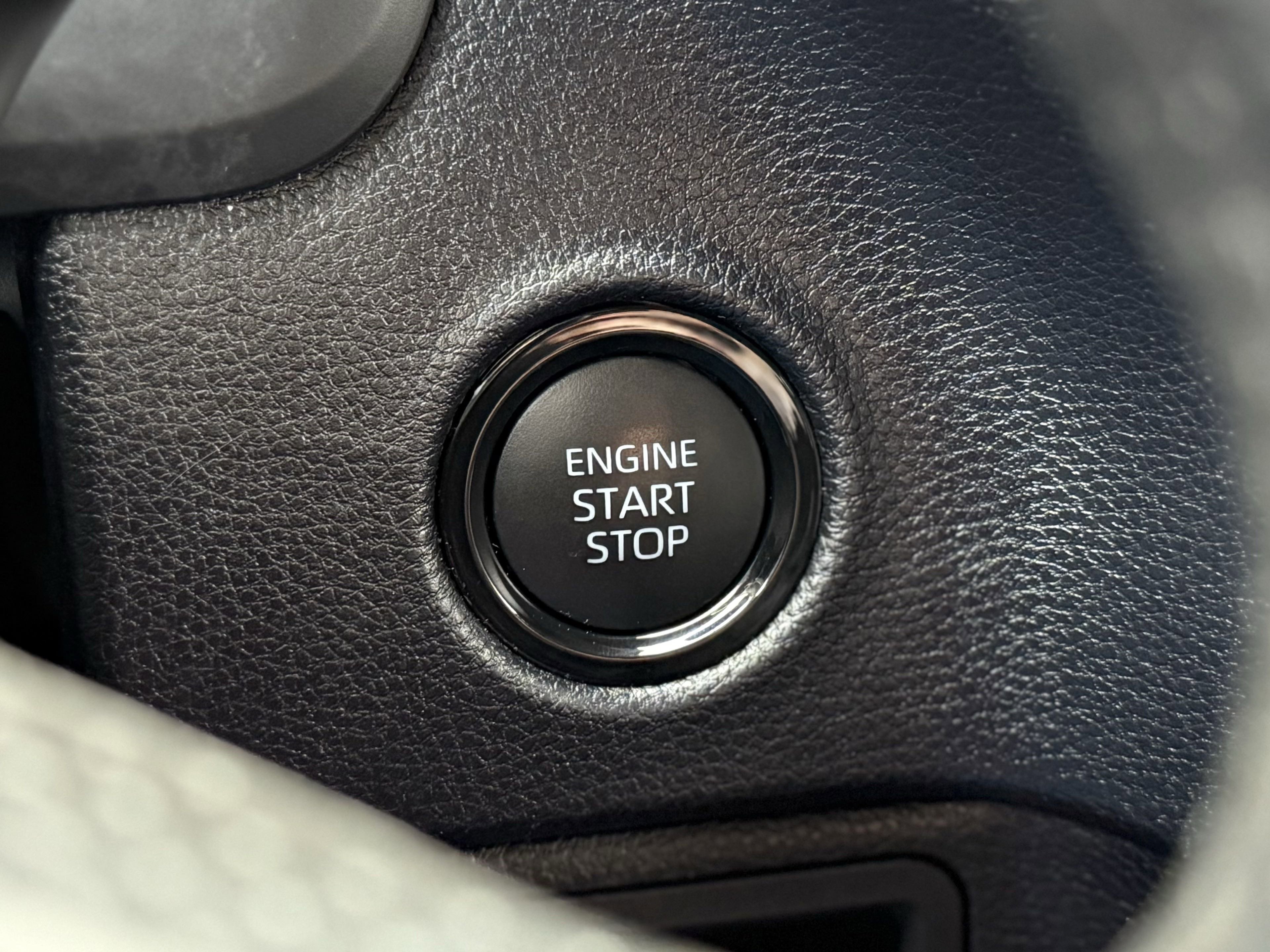 Used 2025 Toyota Tundra SR image 4