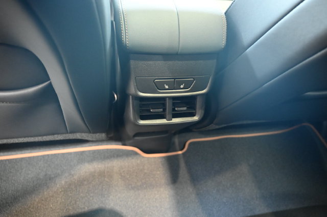 New 2026 GMC Terrain AT4 w/ Convenience Package III AWD/4WD image 27