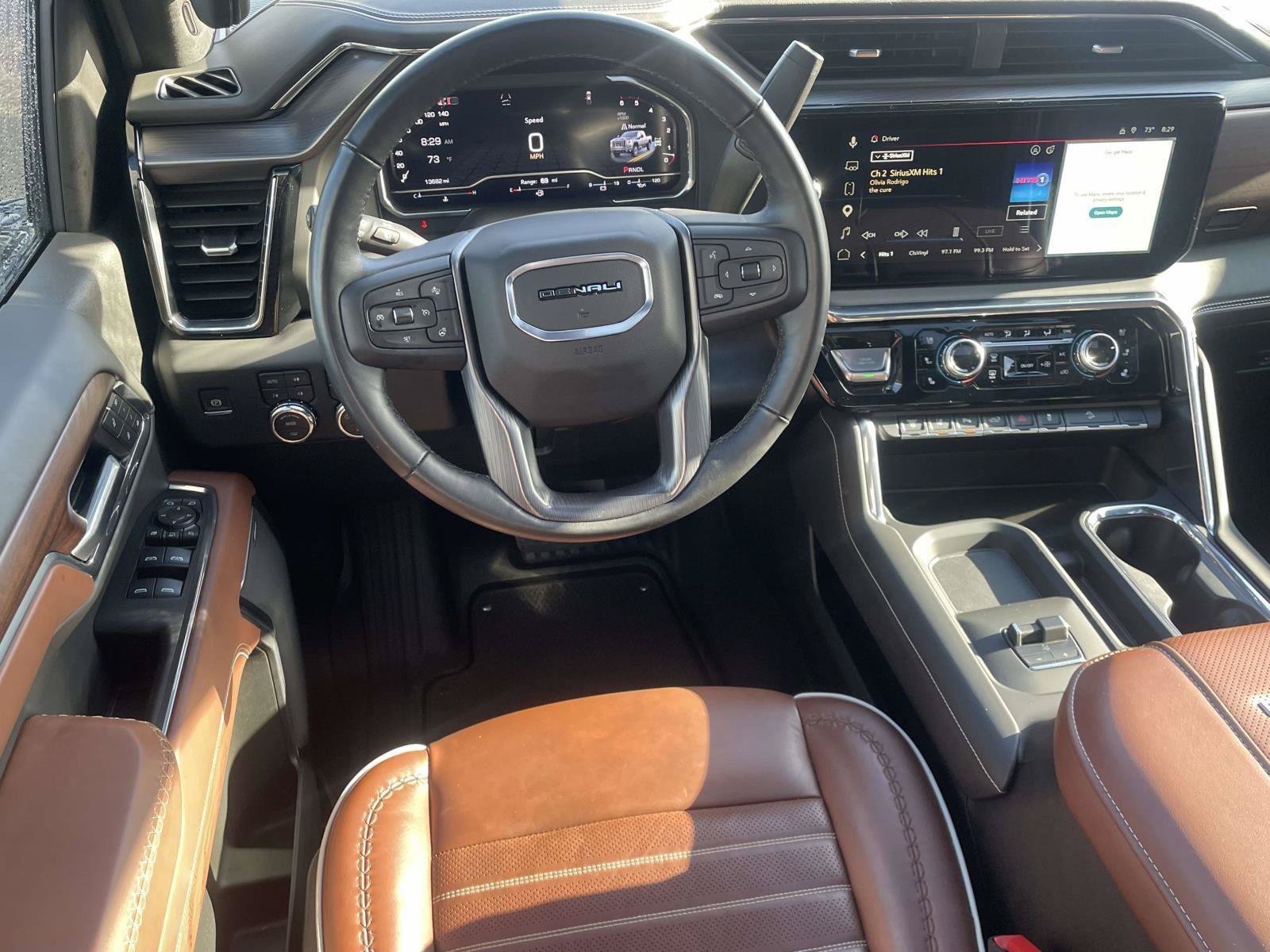 Certified 2025 GMC Sierra 2500 Denali Ultimate w/ Max Trailering Package AWD/4WD image 13