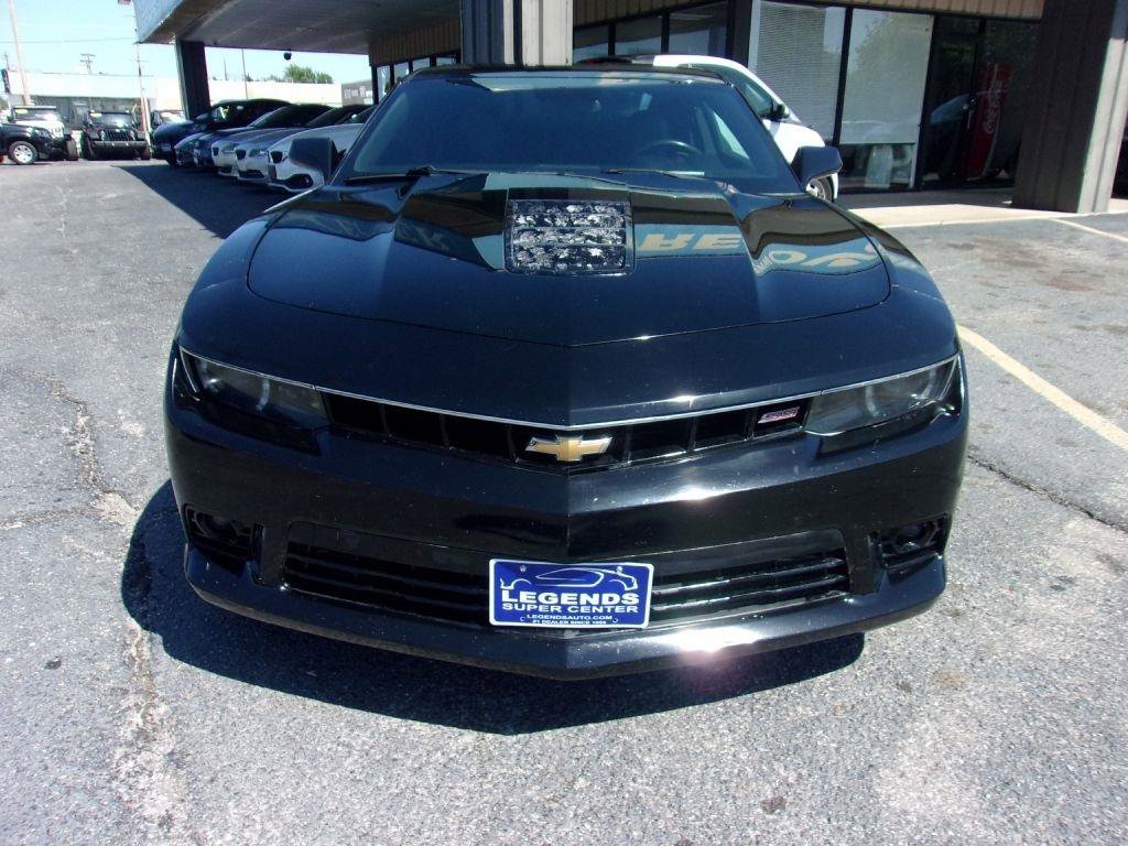 Used 2015 Chevrolet Camaro SS w/ RS Package RWD image 3