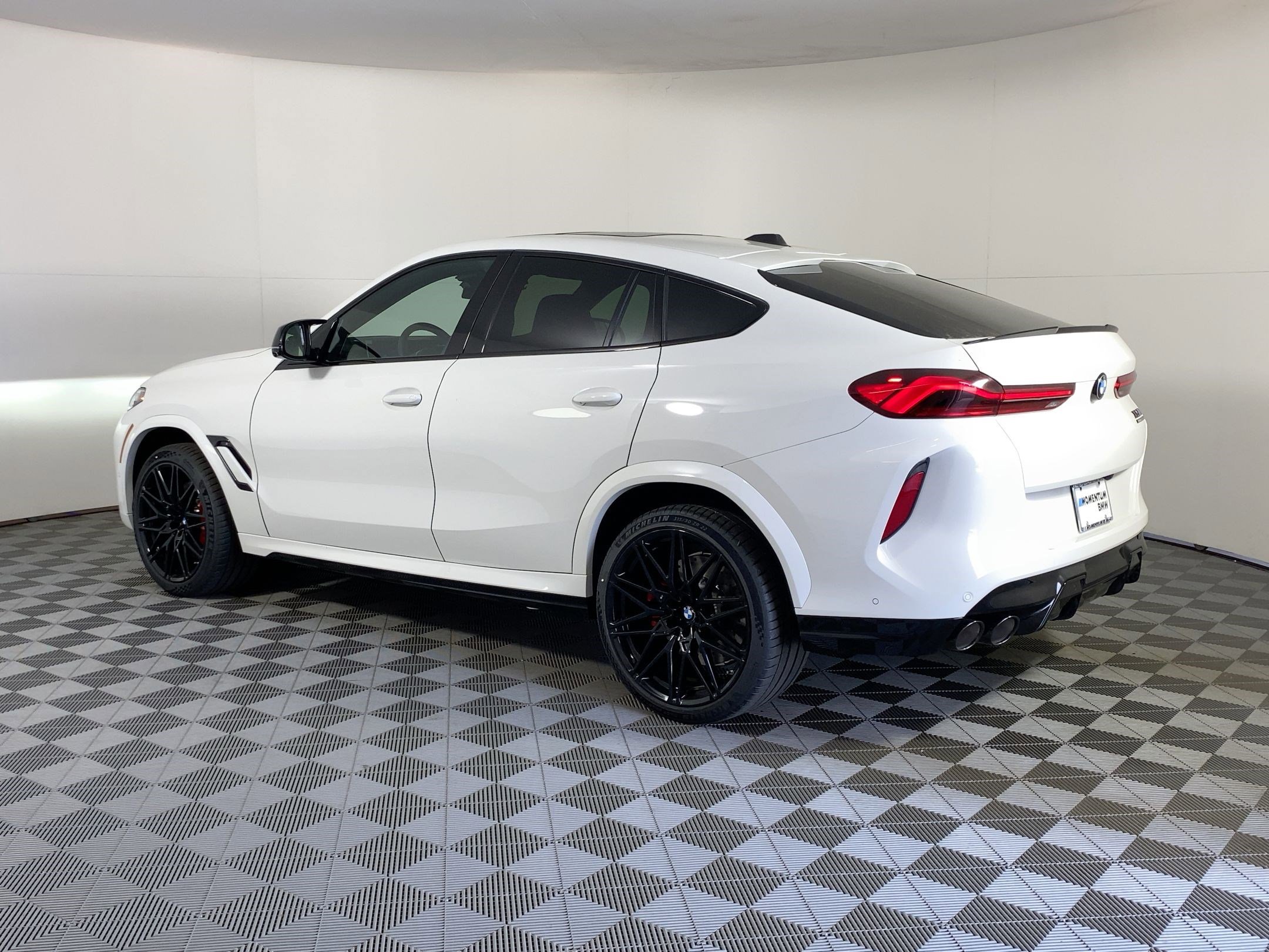 New 2026 BMW X6 M Competition w/ Executive Package image 3