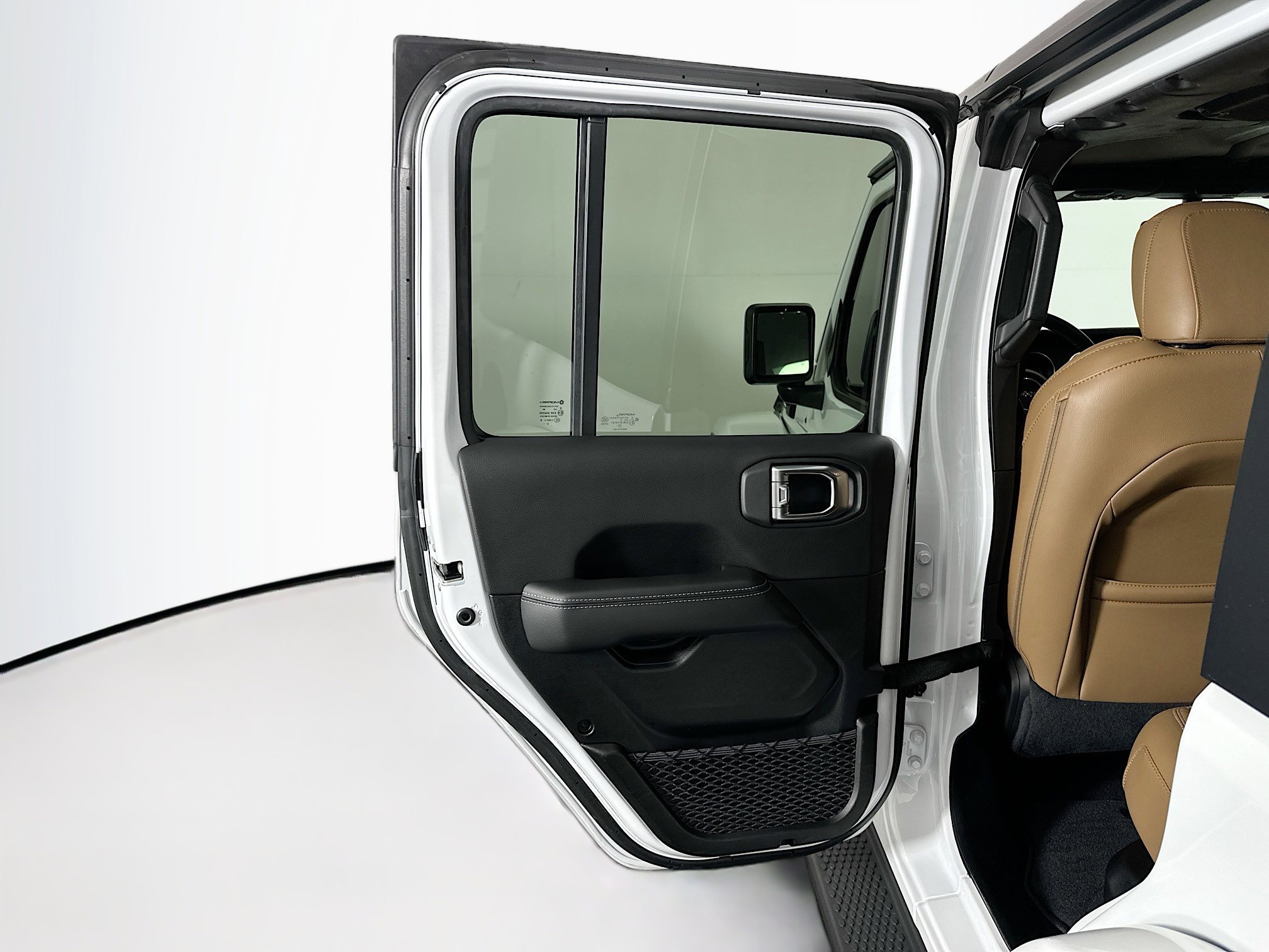 Used 2023 Jeep Wrangler Sahara w/ Cold Weather Group image 26