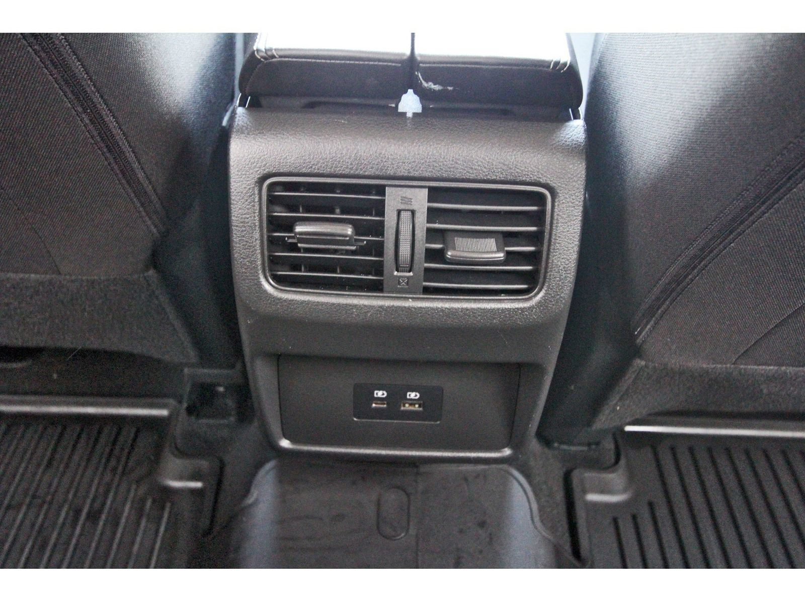 Used 2023 Nissan Rogue SV FWD image 15