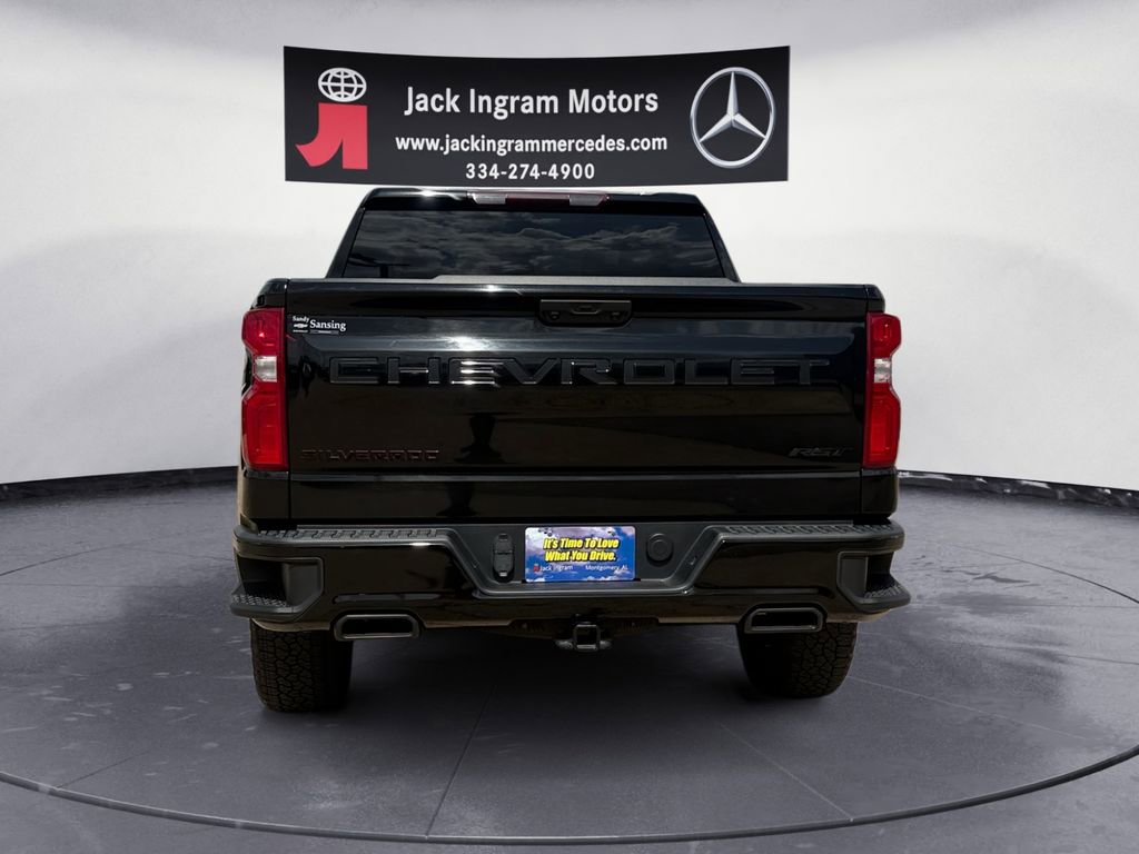 Used 2023 Chevrolet Silverado 1500 RST w/ Redline Edition AWD/4WD image 4