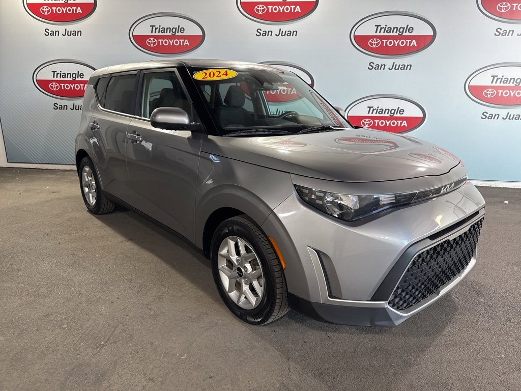 Used 2024 Kia Soul S image 3