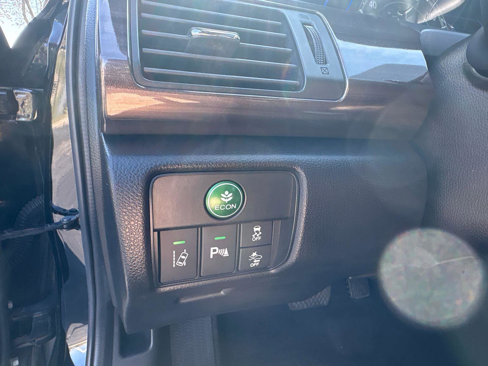 Used 2017 Honda Accord Touring image 19