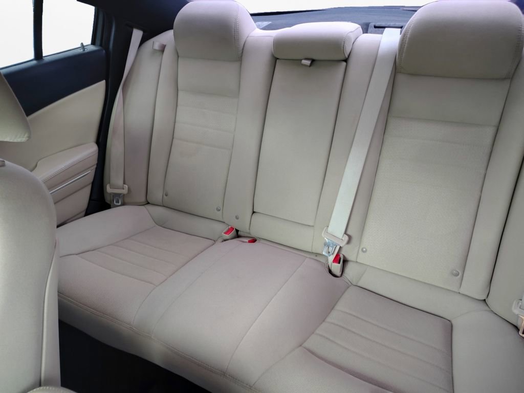 Used 2013 Dodge Charger SE w/ Connectivity Group image 20