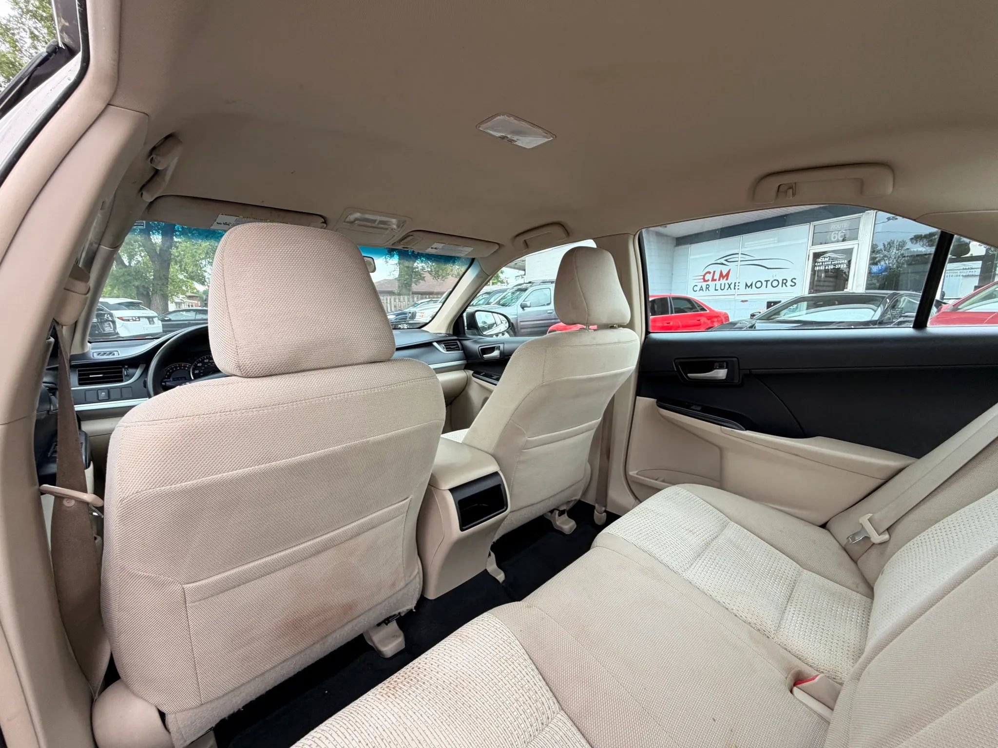 Used 2014 Toyota Camry LE FWD image 12