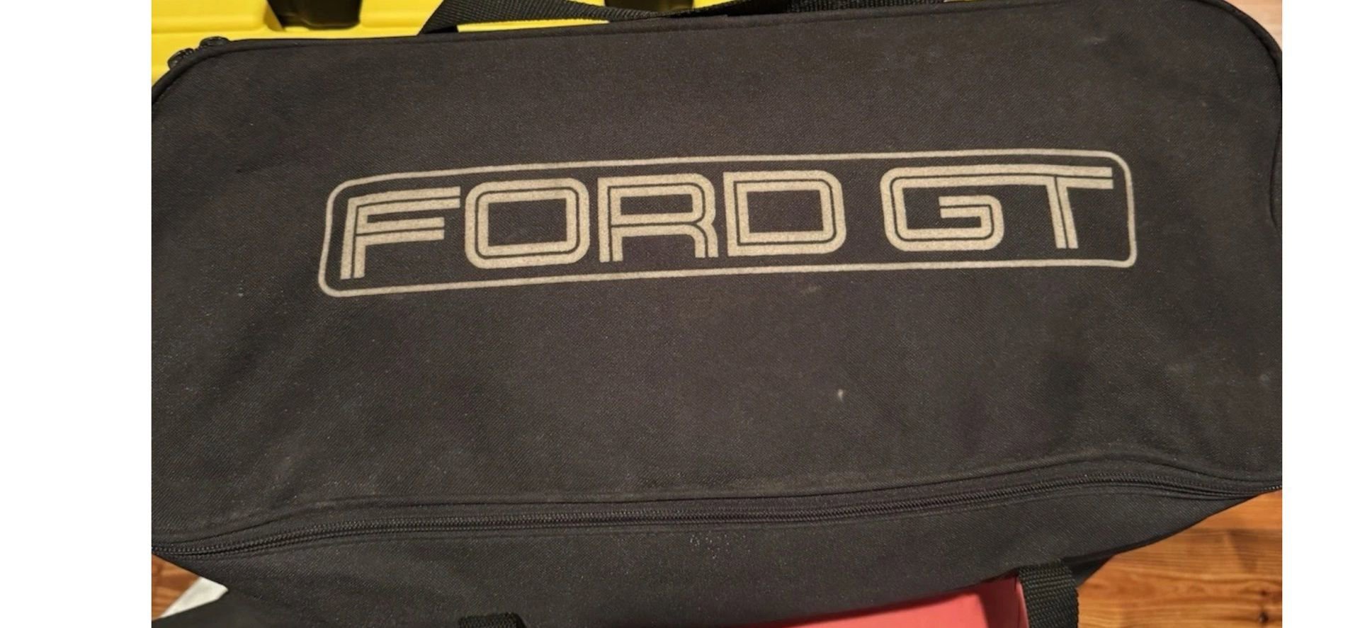 Used 2005 Ford GT RWD image 66