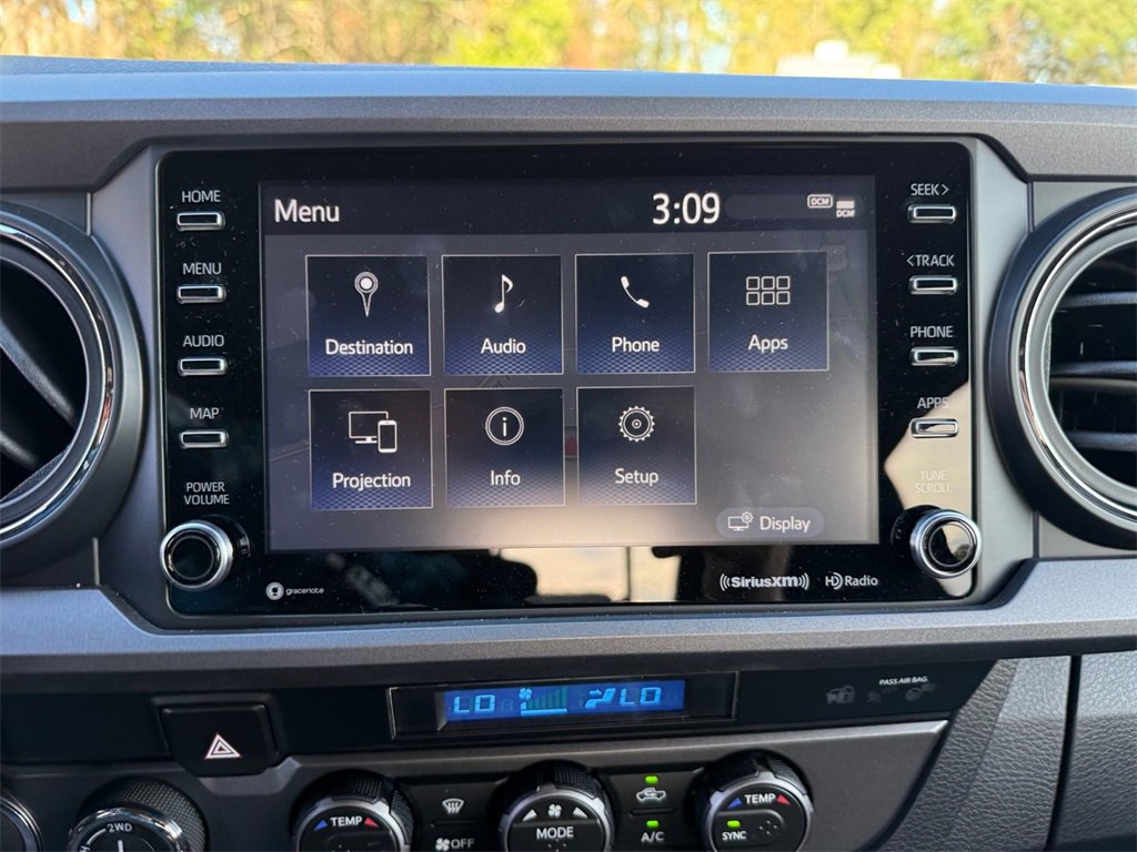 Used 2023 Toyota Tacoma TRD Off-Road w/ Advanced Technology Package image 31