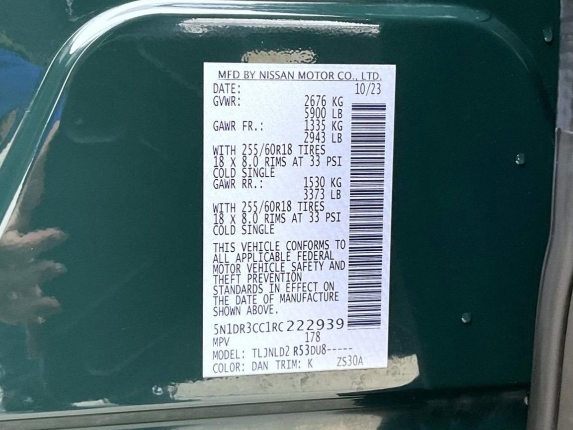 Used 2024 Nissan Pathfinder SL AWD/4WD image 28