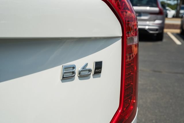 Certified 2023 Volvo XC90 B6 Plus AWD/4WD image 8