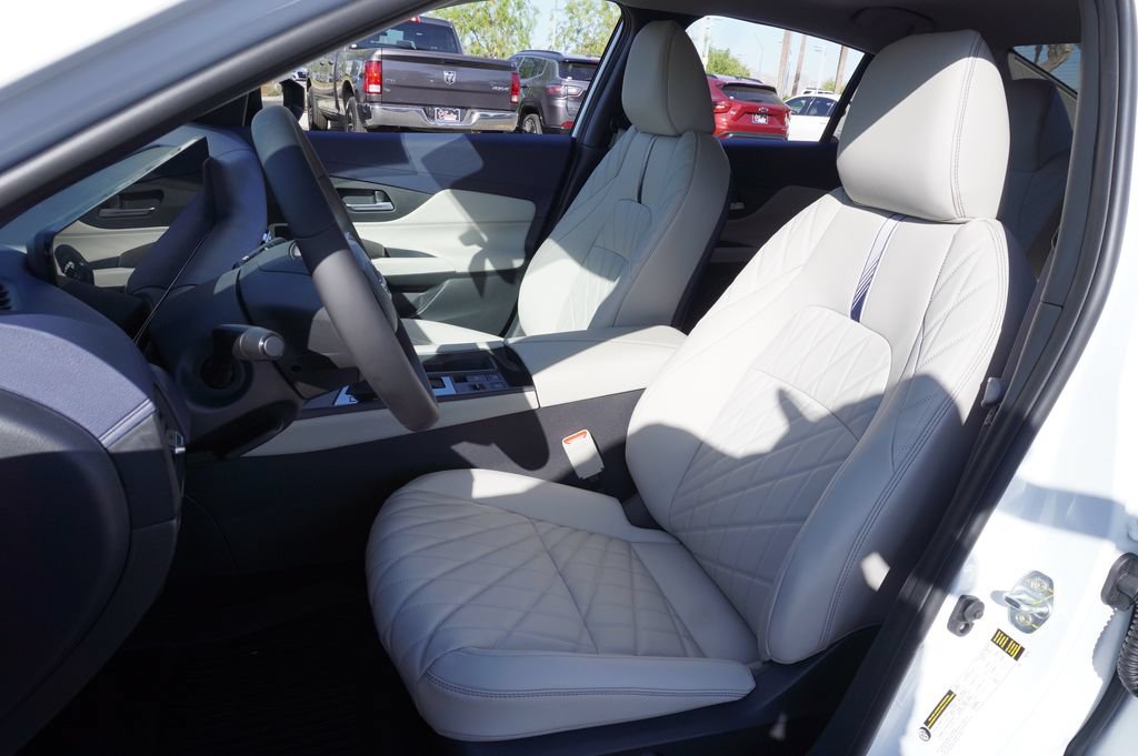 New 2026 Nissan Sentra SL w/ Floor Mat Package FWD image 14