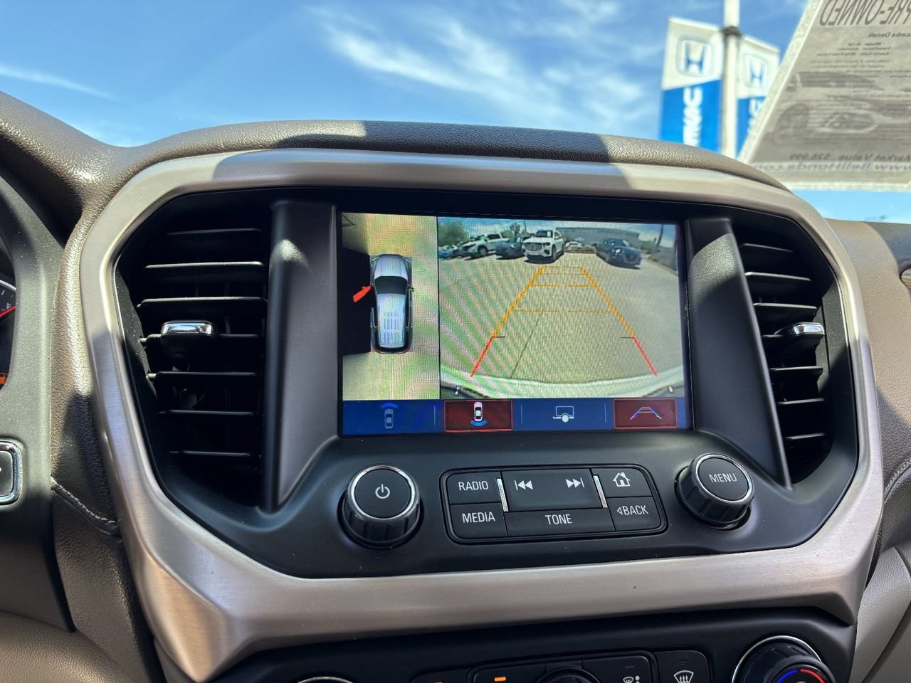 Used 2019 GMC Acadia Denali w/ Technology Package FWD image 21